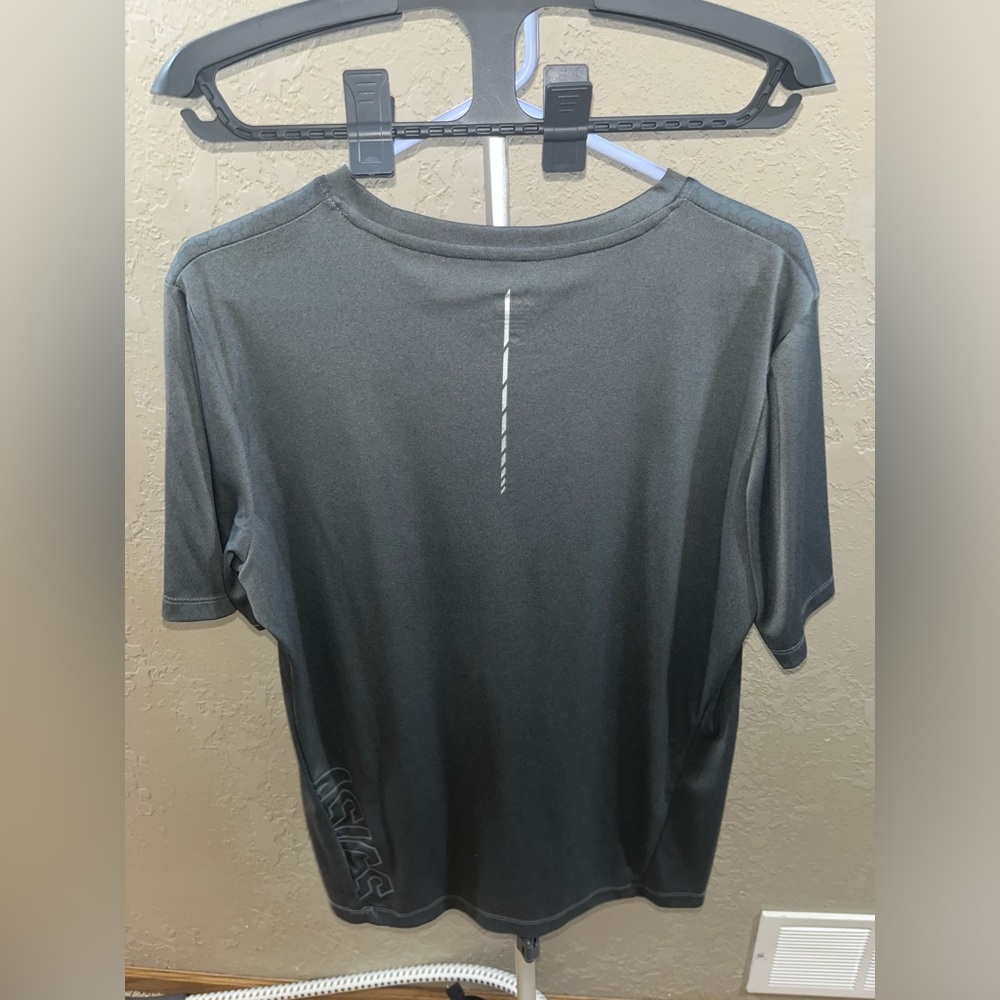ASICS tee - Picture 2 of 2